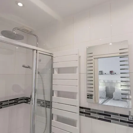 La Maison Sur La Colline *