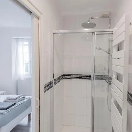 La Maison Sur La Colline * Aubeterre-sur-Dronne