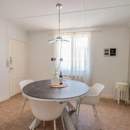 La Maison Sur La Colline Hébergement de vacances *