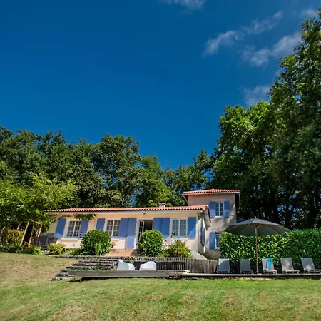 La Maison Sur La Colline Hébergement de vacances Aubeterre-sur-Dronne
