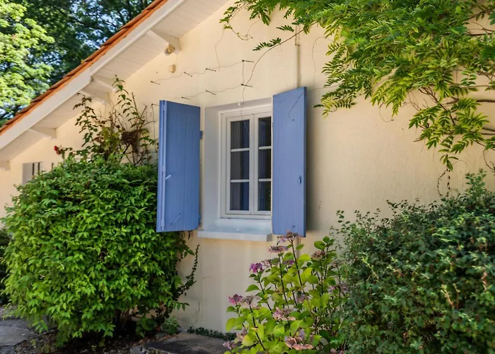 La Maison Sur La Colline