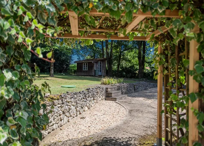 La Maison Sur La Colline